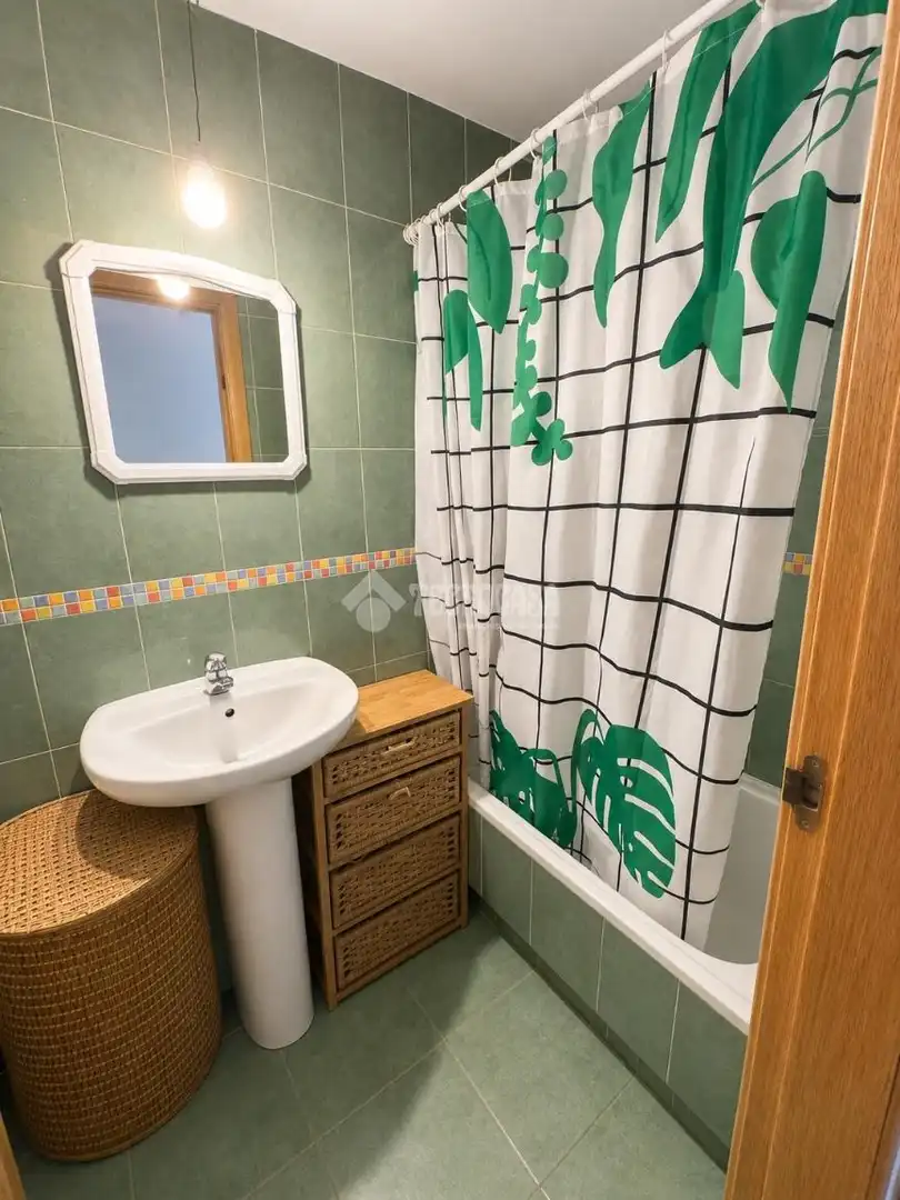 Baño de Piso en venta en Madrid con Calefacción y Terraza