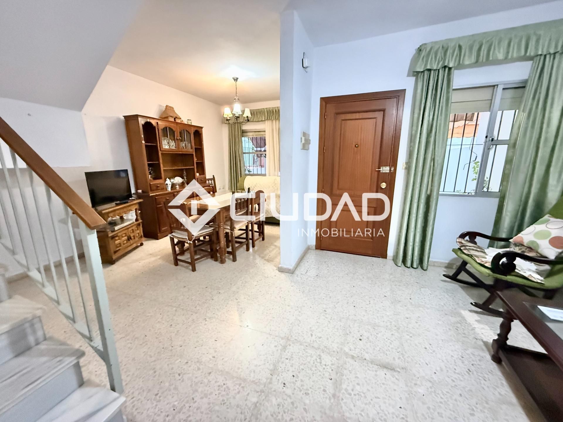 House or chalet for sale in Lebrija