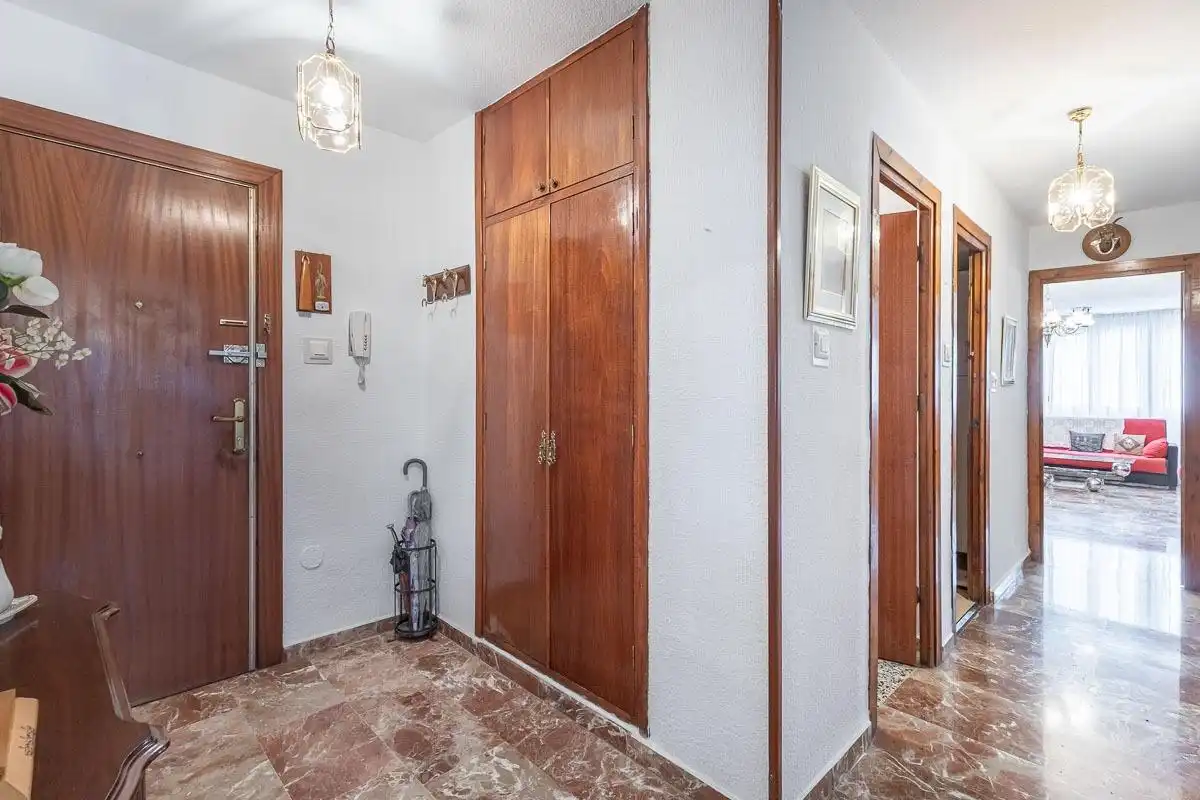 Flat with terrace to rent in Chana, imagen 21