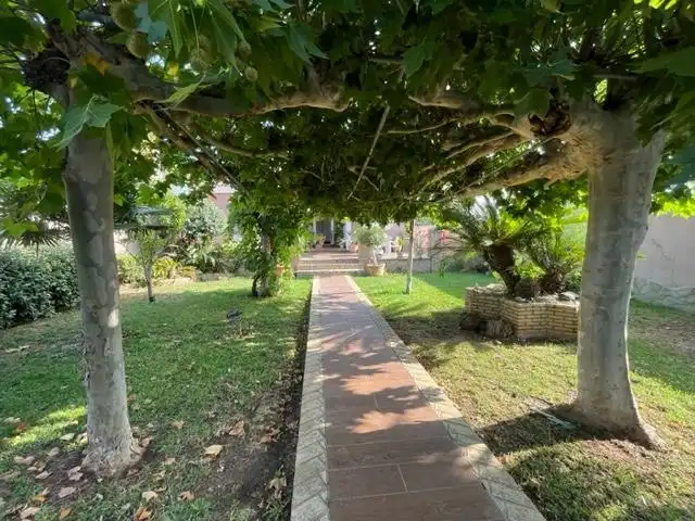 Casa o xalet en venda a Las Lagunas - Campano