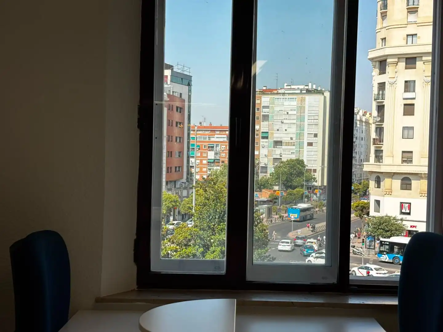 Außenansicht von Büro zur Miete in Madrid mit Klimaanlage, Heizung und Möbliert