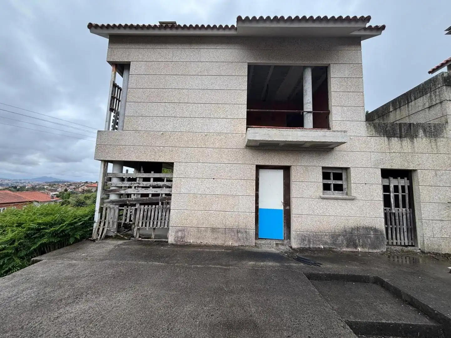 Vista exterior de Casa o xalet en venda en Moaña amb Balcó