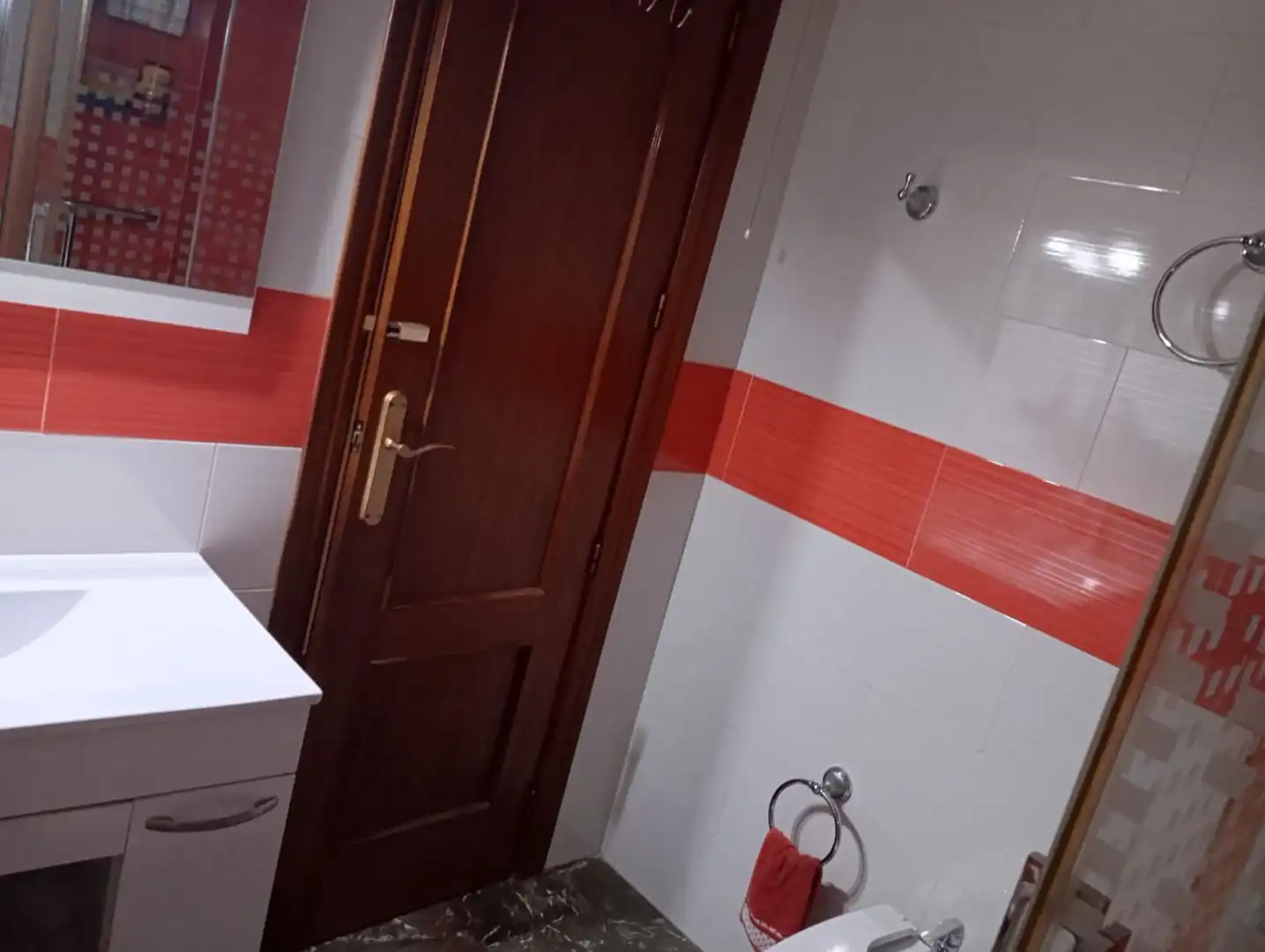 Bany de Pis en venda en Linares amb Terrassa, Traster i Moblat