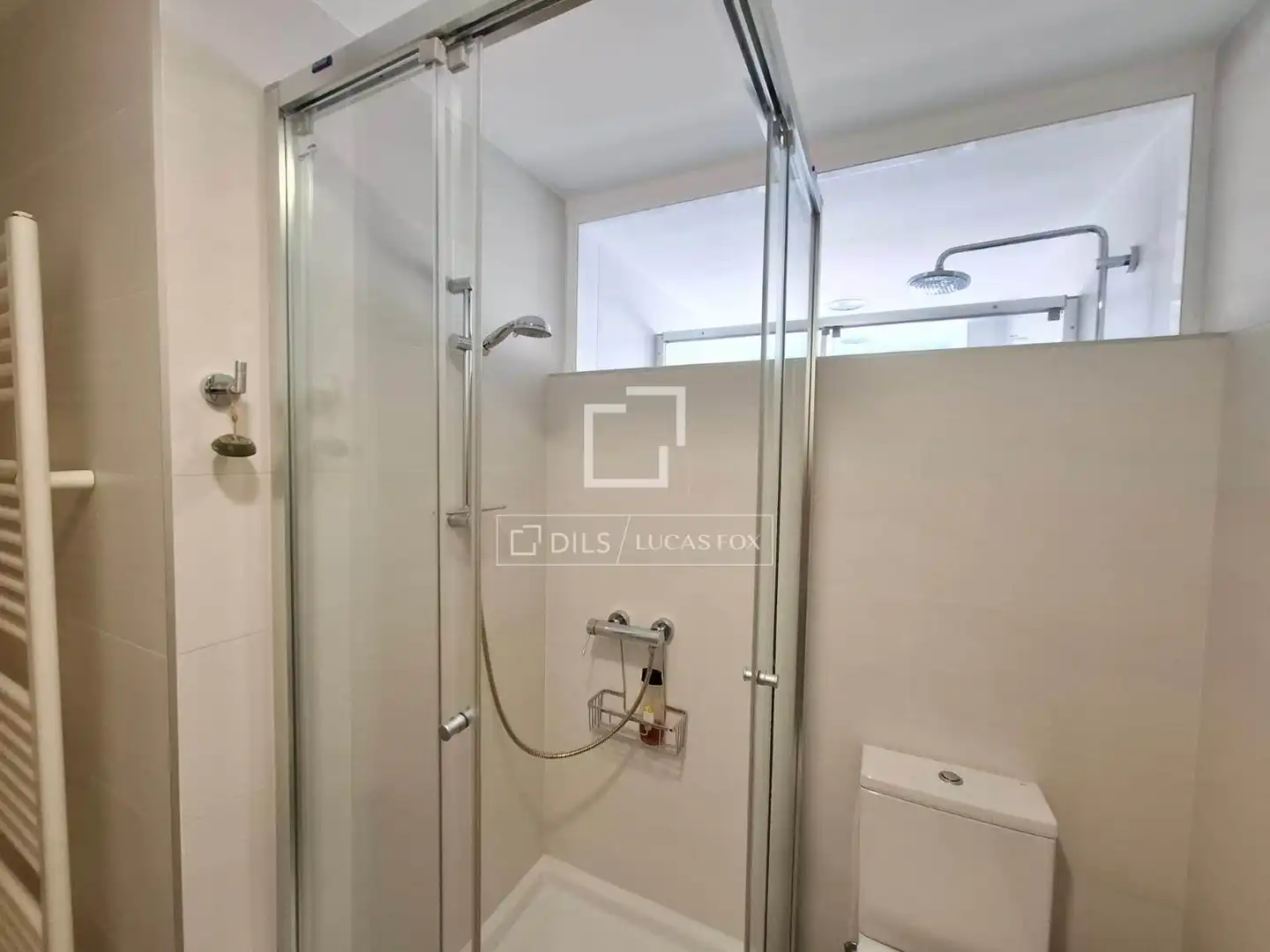 Bathroom of Flat for sale in L'Eixample