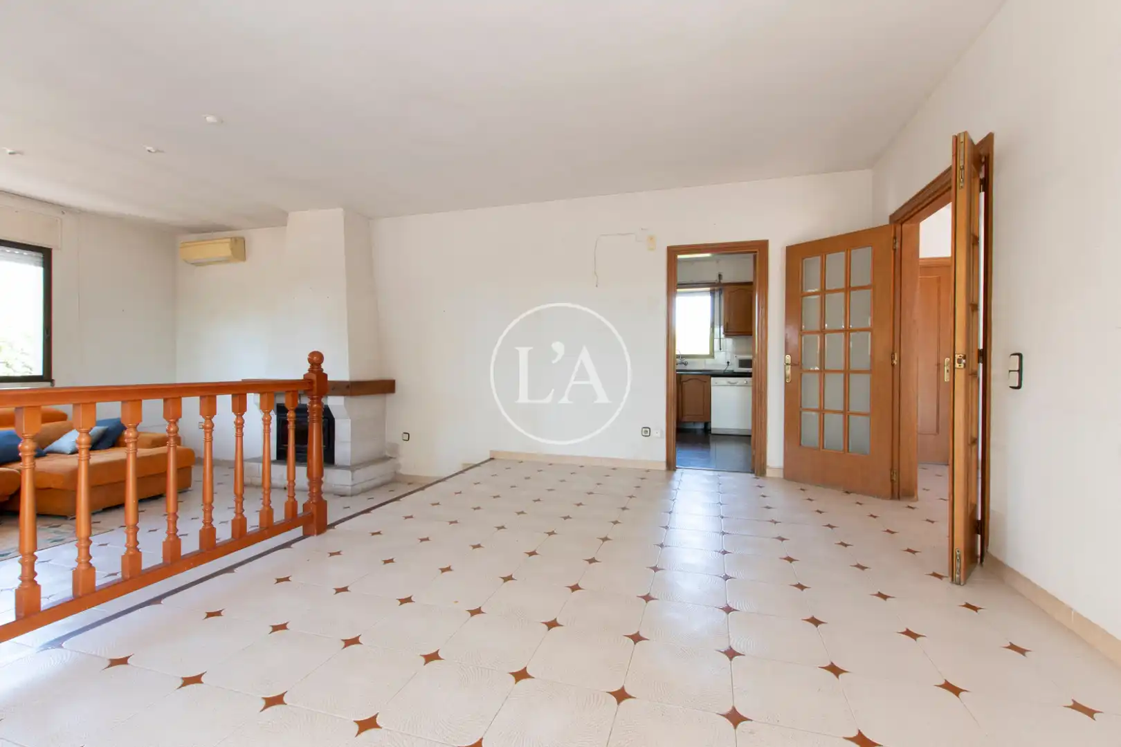 Sala d'estar de Casa o xalet en venda en Cambrils amb Jardí privat, Terrassa i Traster
