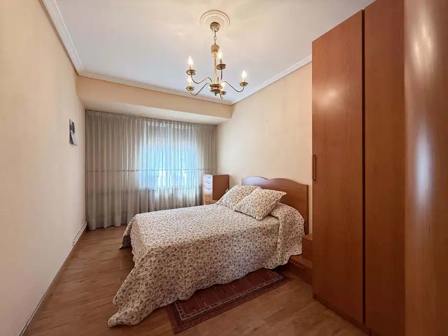 Bedroom of Flat for sale in Vitoria - Gasteiz  with Heating, Storage room and Furnished