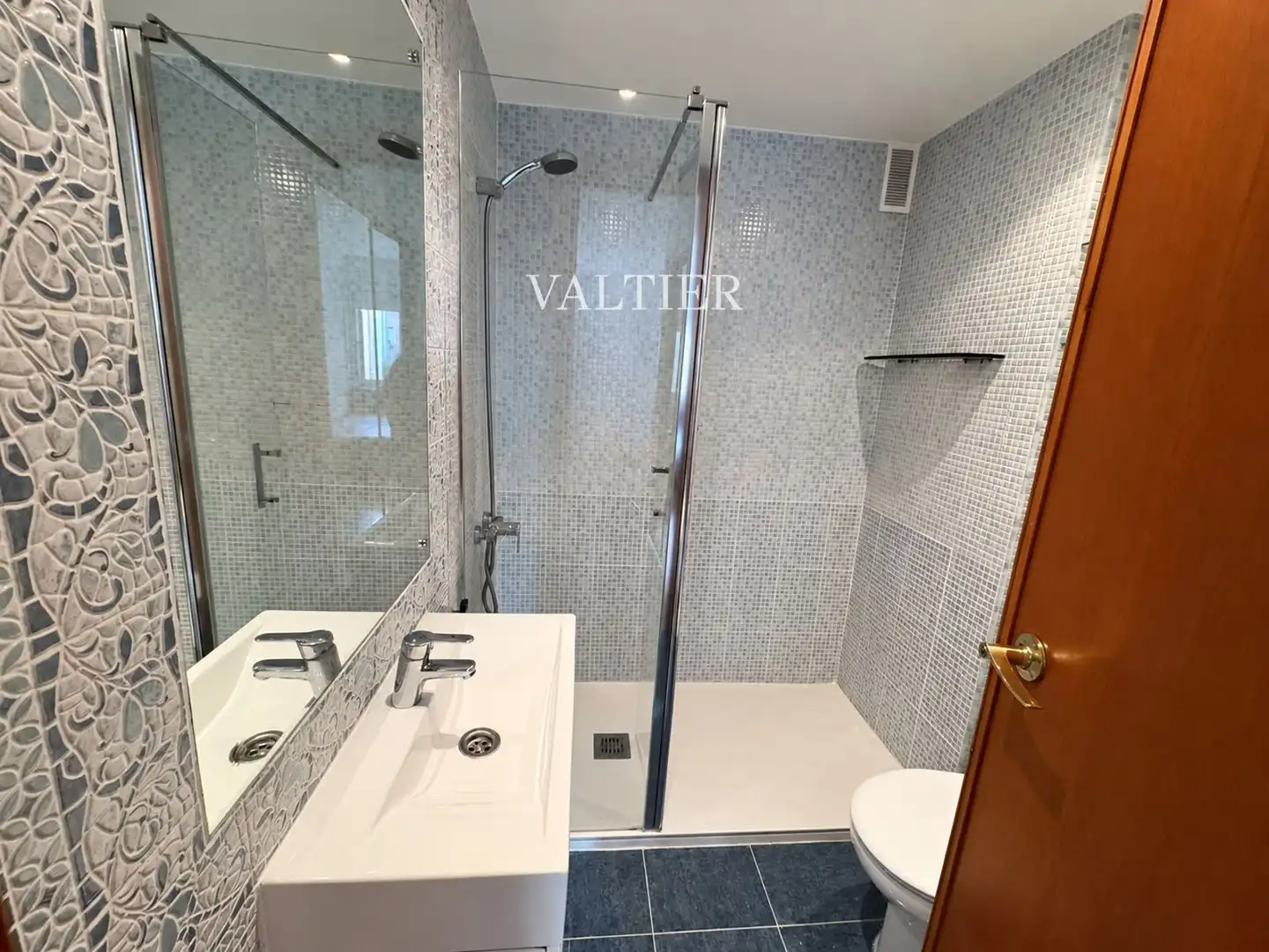 Bathroom of Flat for rent in Chamberí