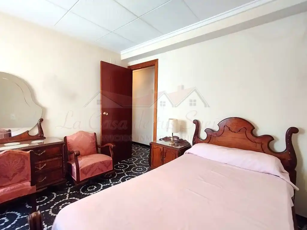 Schlafzimmer von Wohnung zum Verkauf in Sax