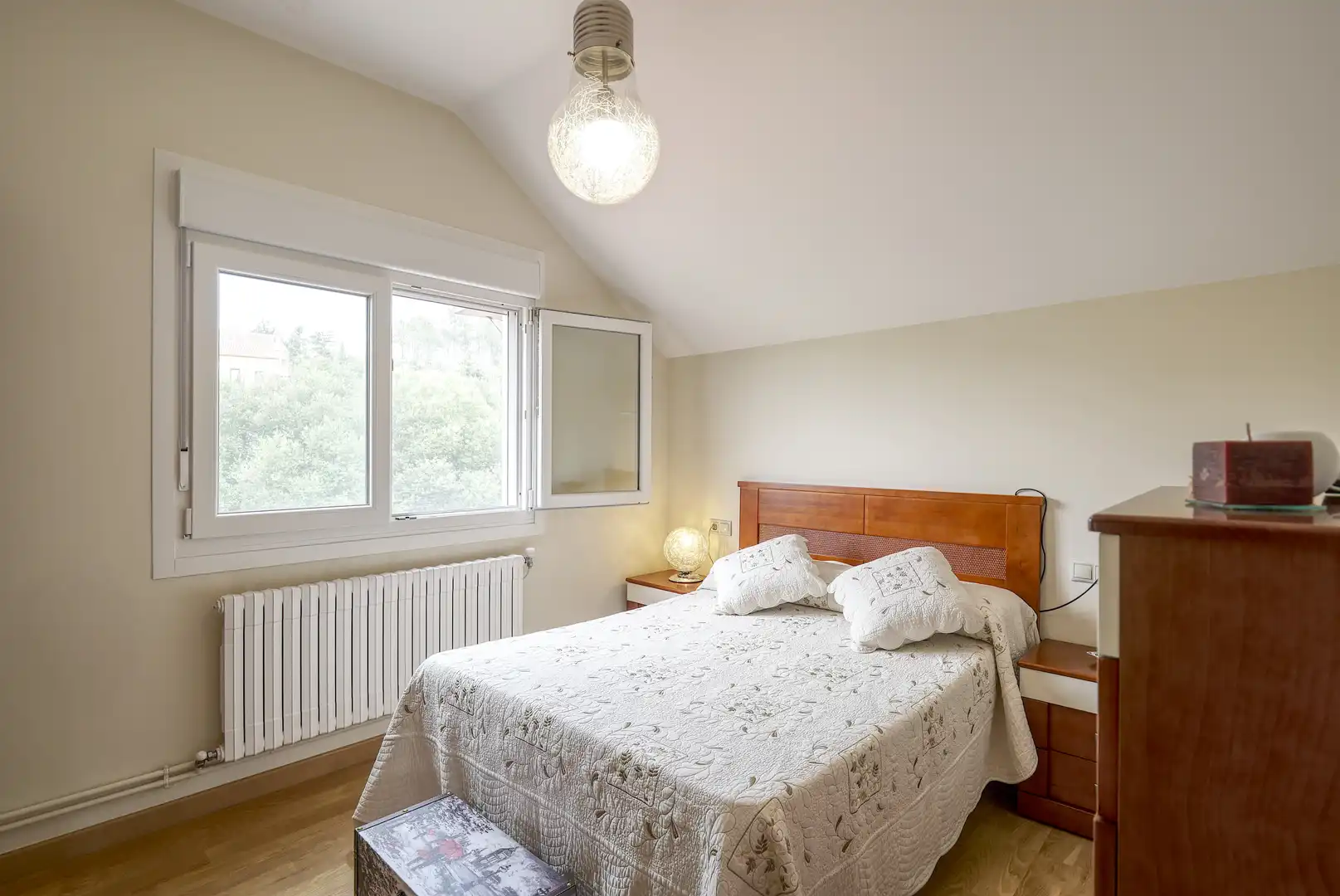 Habitación de Casa o chalet en venta en Lousame con Aire acondicionado, Calefacción y Jardín privado