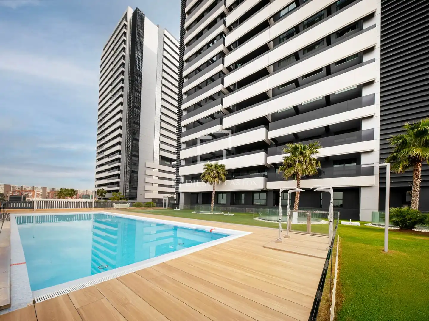 Piscina de Piso en venta en Madrid con Aire acondicionado, Calefacción y Terraza