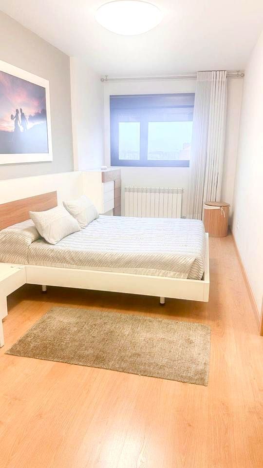 Bedroom of Flat for sale in  Logroño  with Air Conditioner, Heating and Terrace