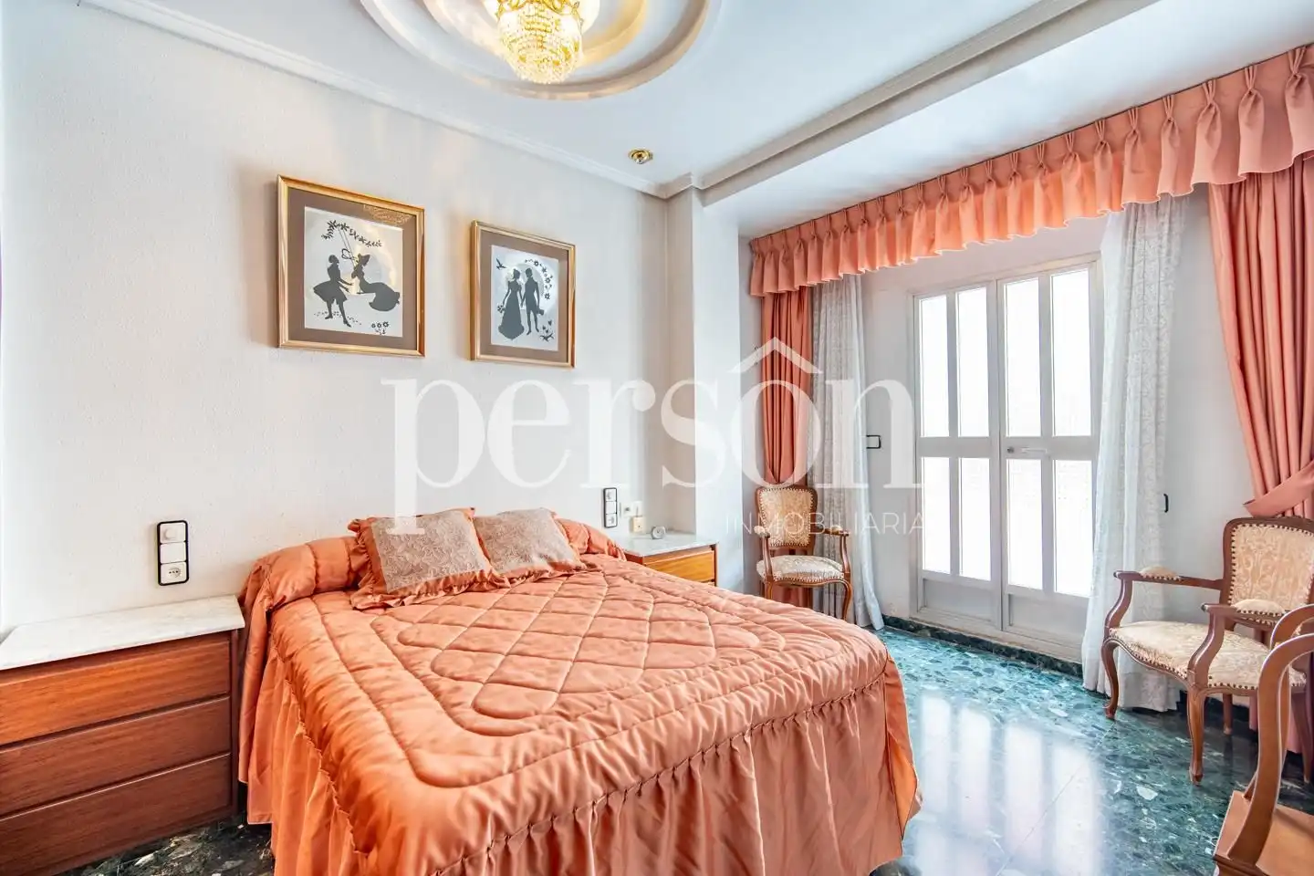 Habitación de Piso en venta en Valencia con Aire acondicionado, Terraza y Amueblado