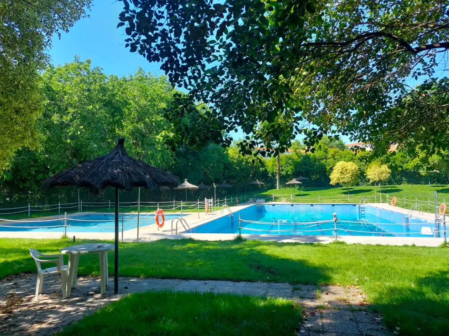 Piscina de Piso en venta en Madrid con Aire acondicionado, Calefacción y Parquet