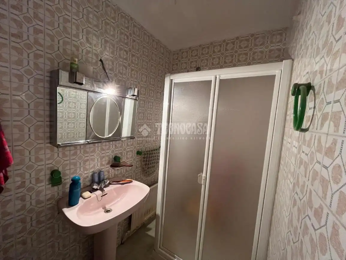 Baño de Casa adosada en venta en Linares con Aire acondicionado, Terraza y Balcón