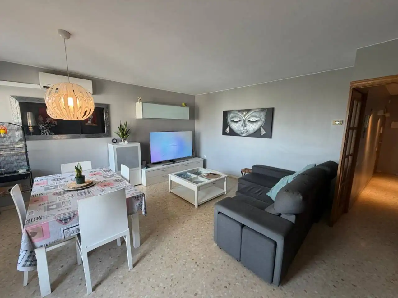 Living room of Flat for sale in Terrassa  with Air Conditioner, Heating and Balcony