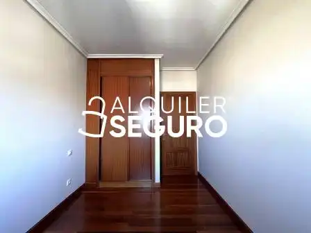 Habitación de Piso de alquiler en Bilbao  con Calefacción y Terraza