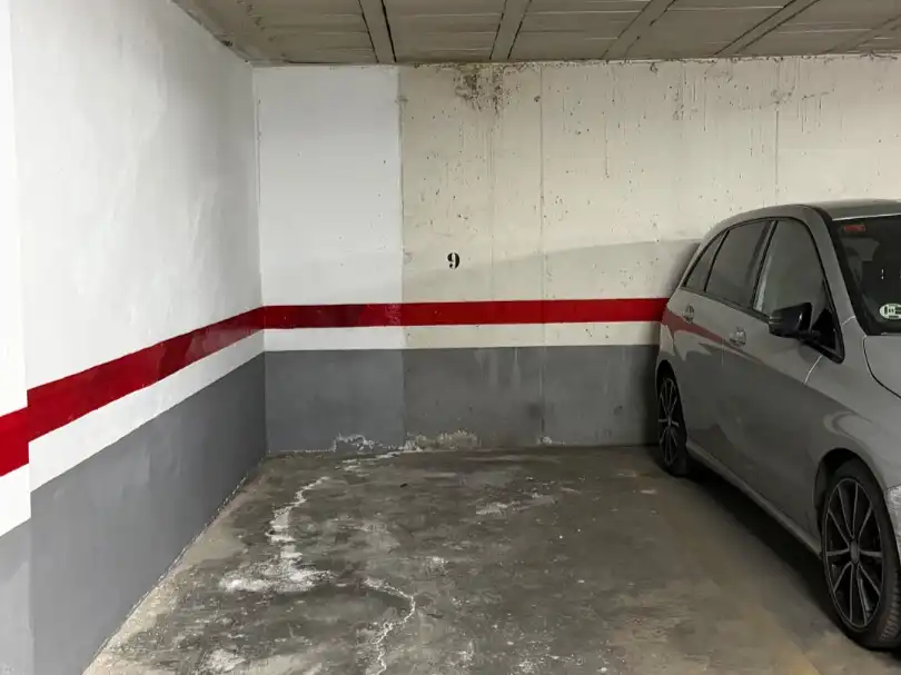 Aparcament de Garatge en venda en Sevilla