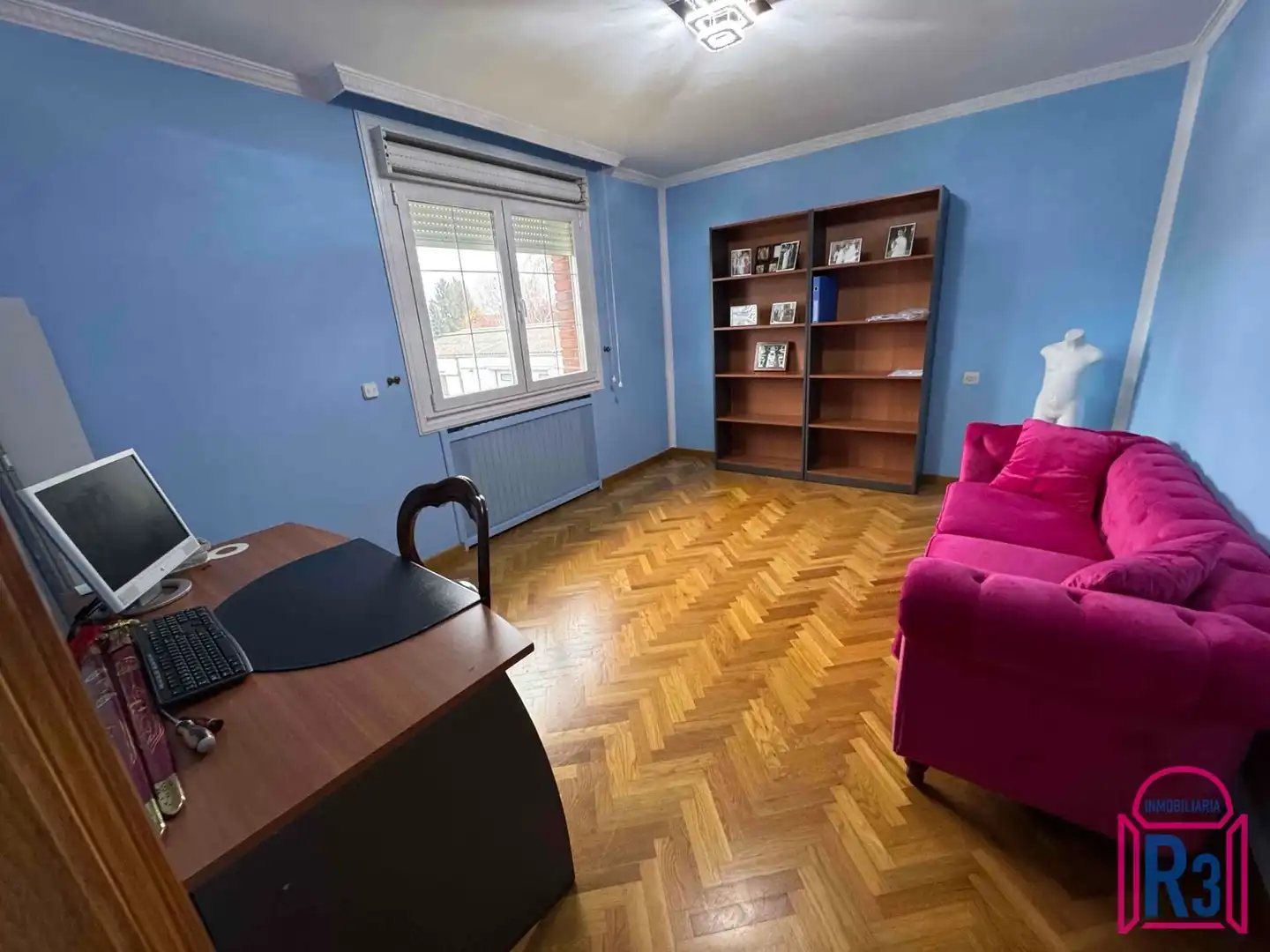 Habitación de Casa o chalet en venta en San Andrés del Rabanedo con Calefacción y Piscina