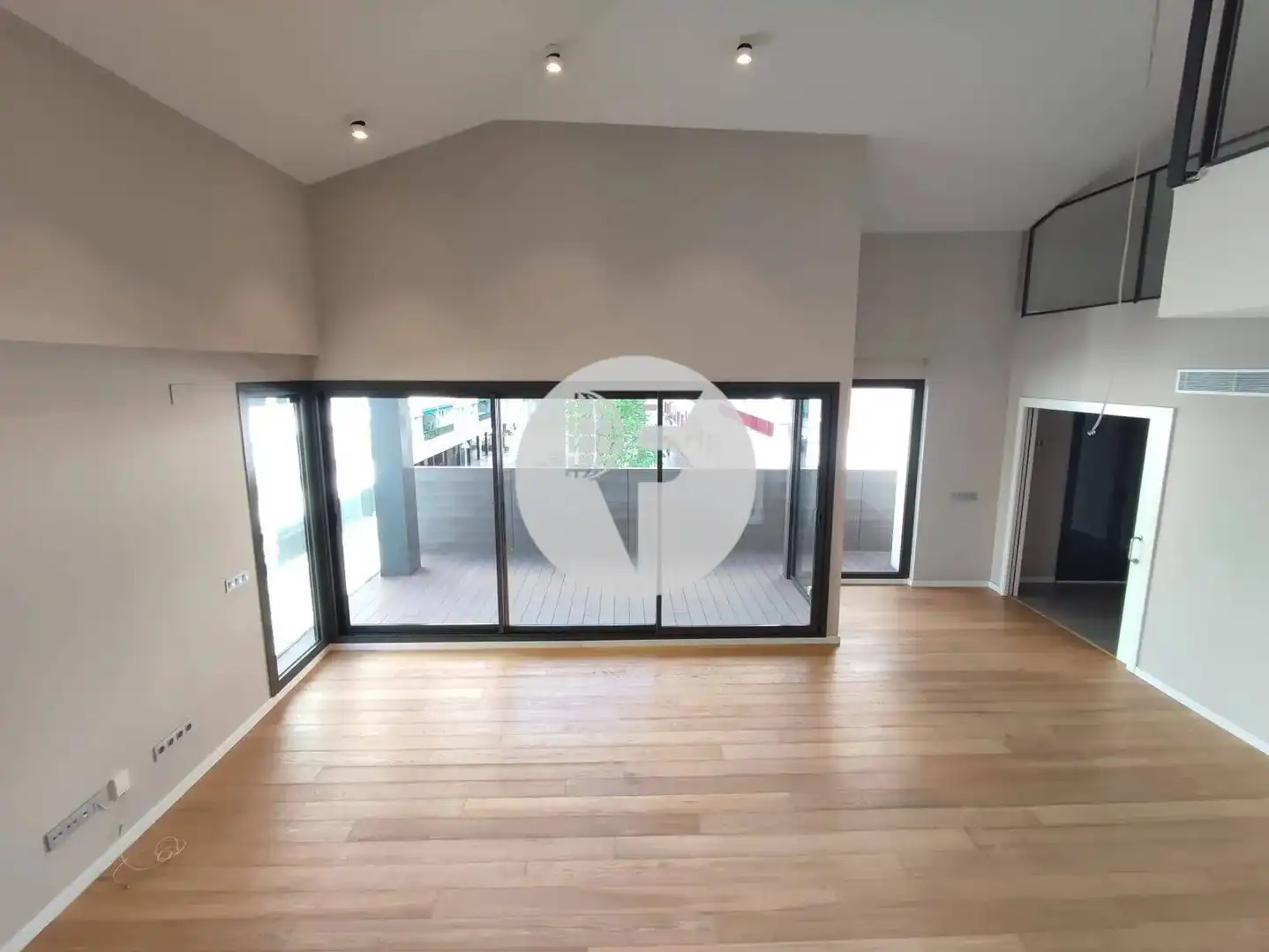 Duplex con terrazza in affitto a Centre, imagen 11