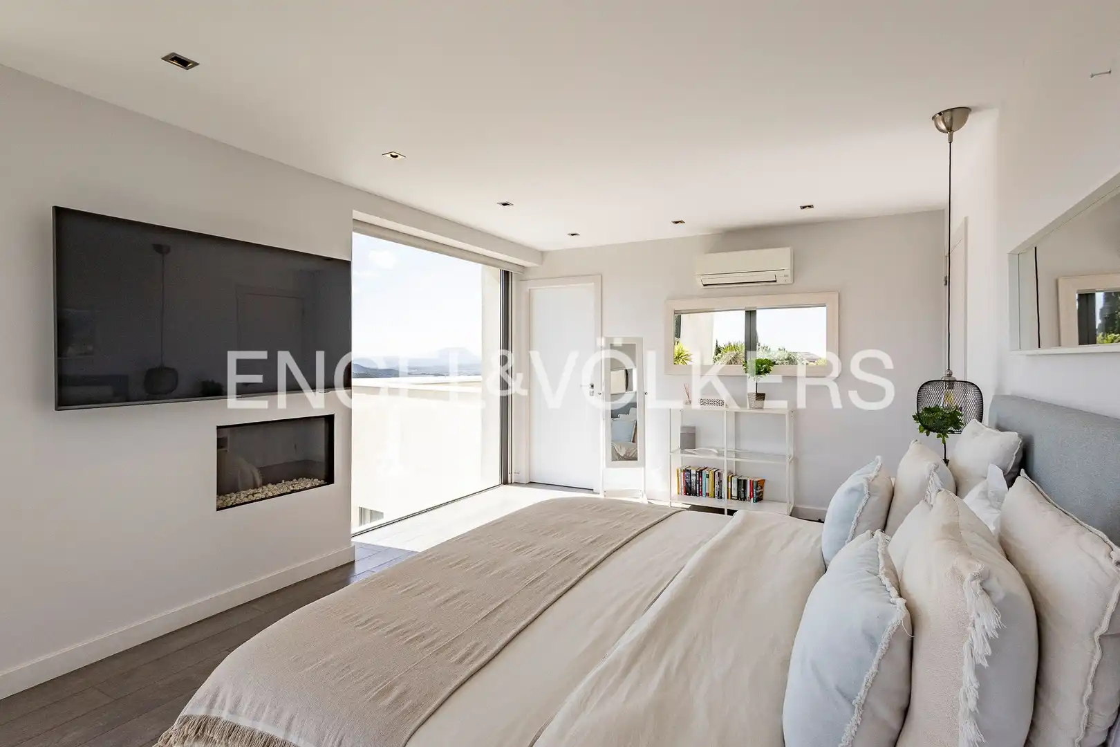 Habitación de Casa o chalet de alquiler en Barcelona con Aire acondicionado, Calefacción y Jardín privado