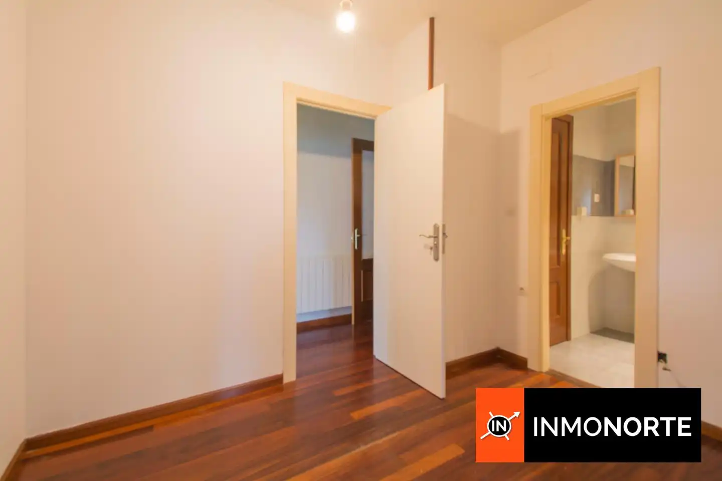 Wohnung zum Verkauf in Ampuero mit Heizung, Möbliert und Gemeinschaftspool