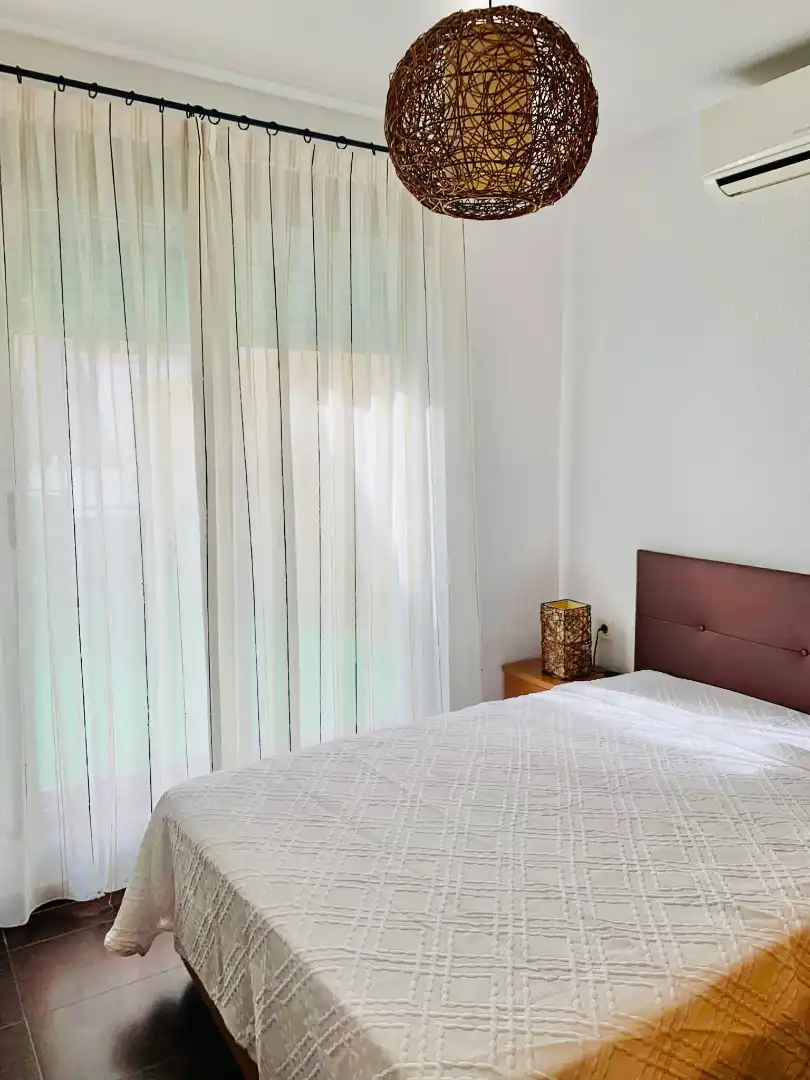 Schlafzimmer von Wohnung zur Miete in Granada mit Klimaanlage, Heizung und Terrasse