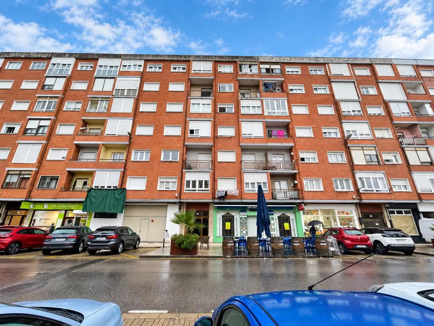 Vista exterior de Piso en venta en Santoña