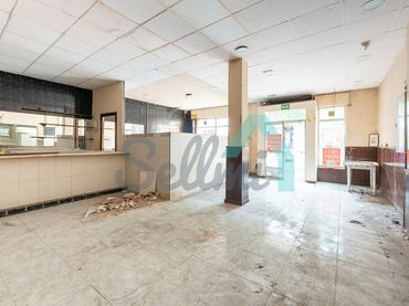 Local comercial de lloguer a De Pumarín