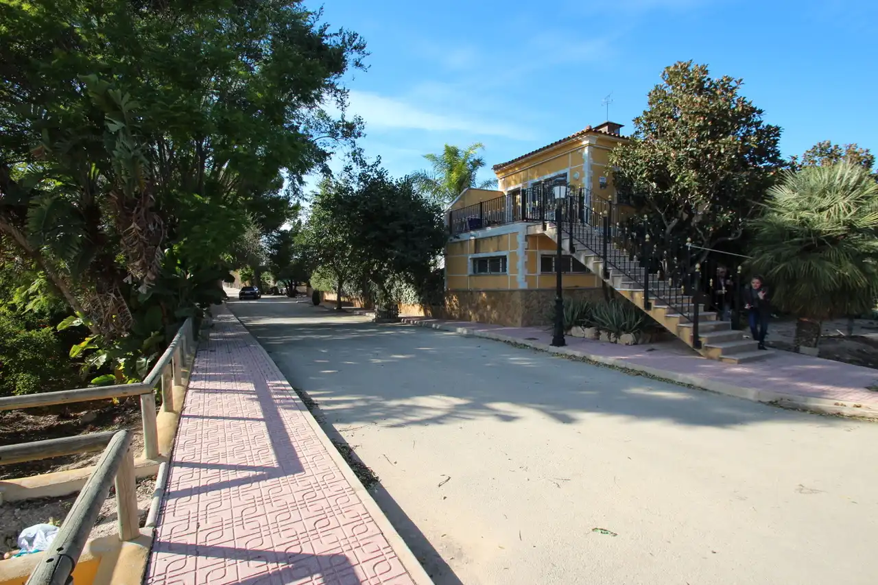 Vista exterior de Casa o xalet en venda en Orihuela