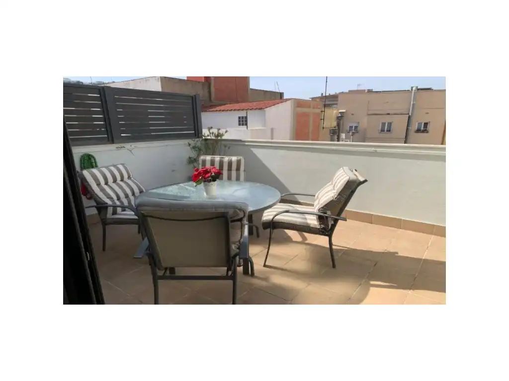 Appartement avec ascenseur à vendre à Calle De Cristofor Colom 33