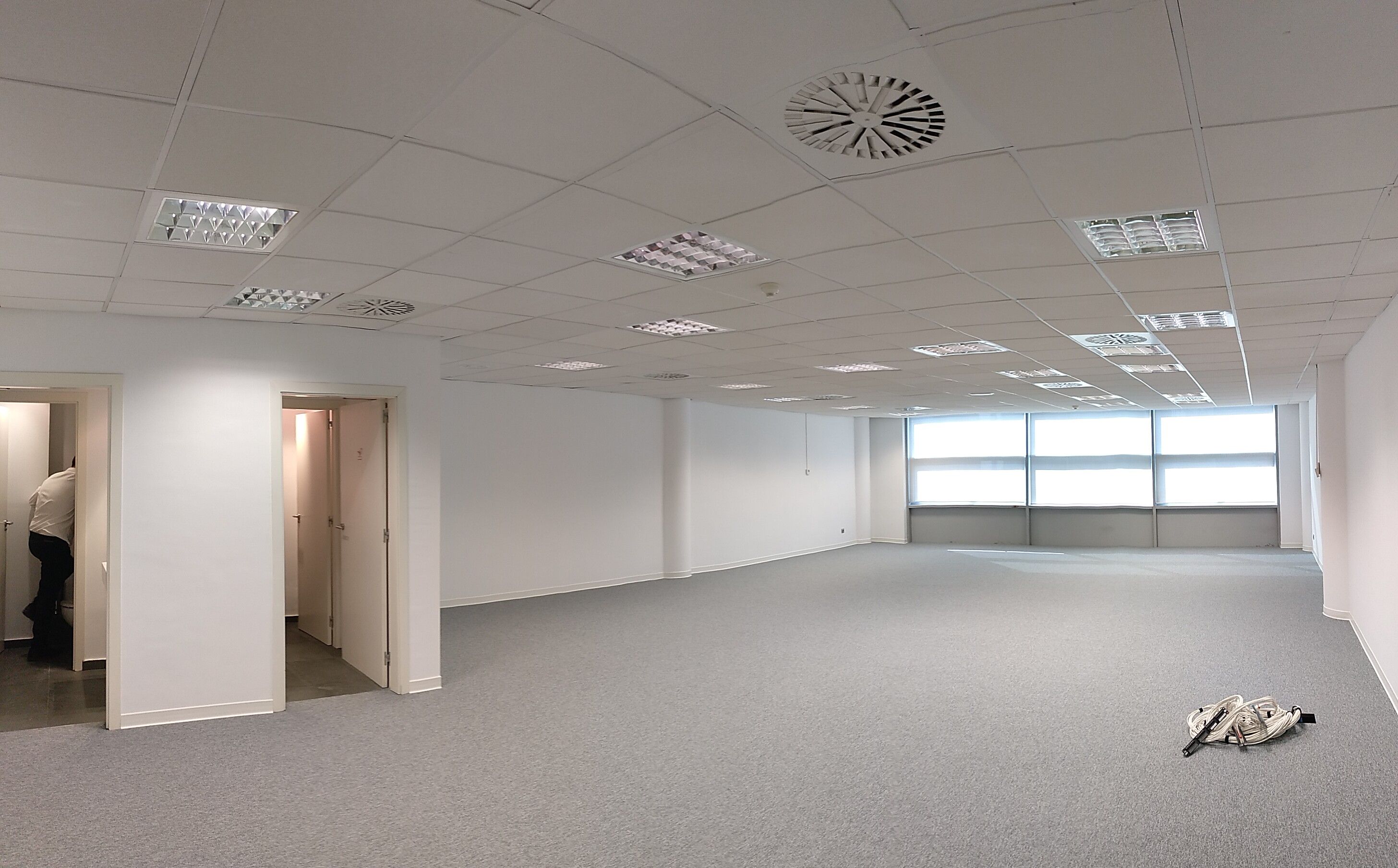 Office to rent in Badalona  with Air Conditioner, Heating and Terrace