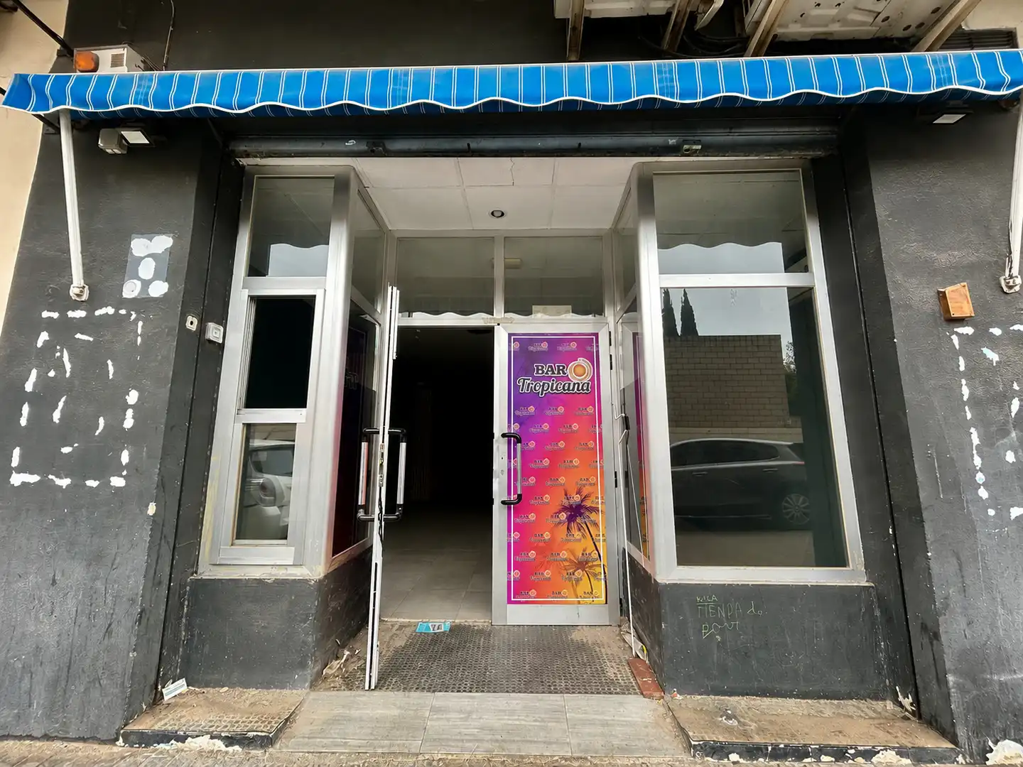 Local en venta en Valencia con Aire acondicionado