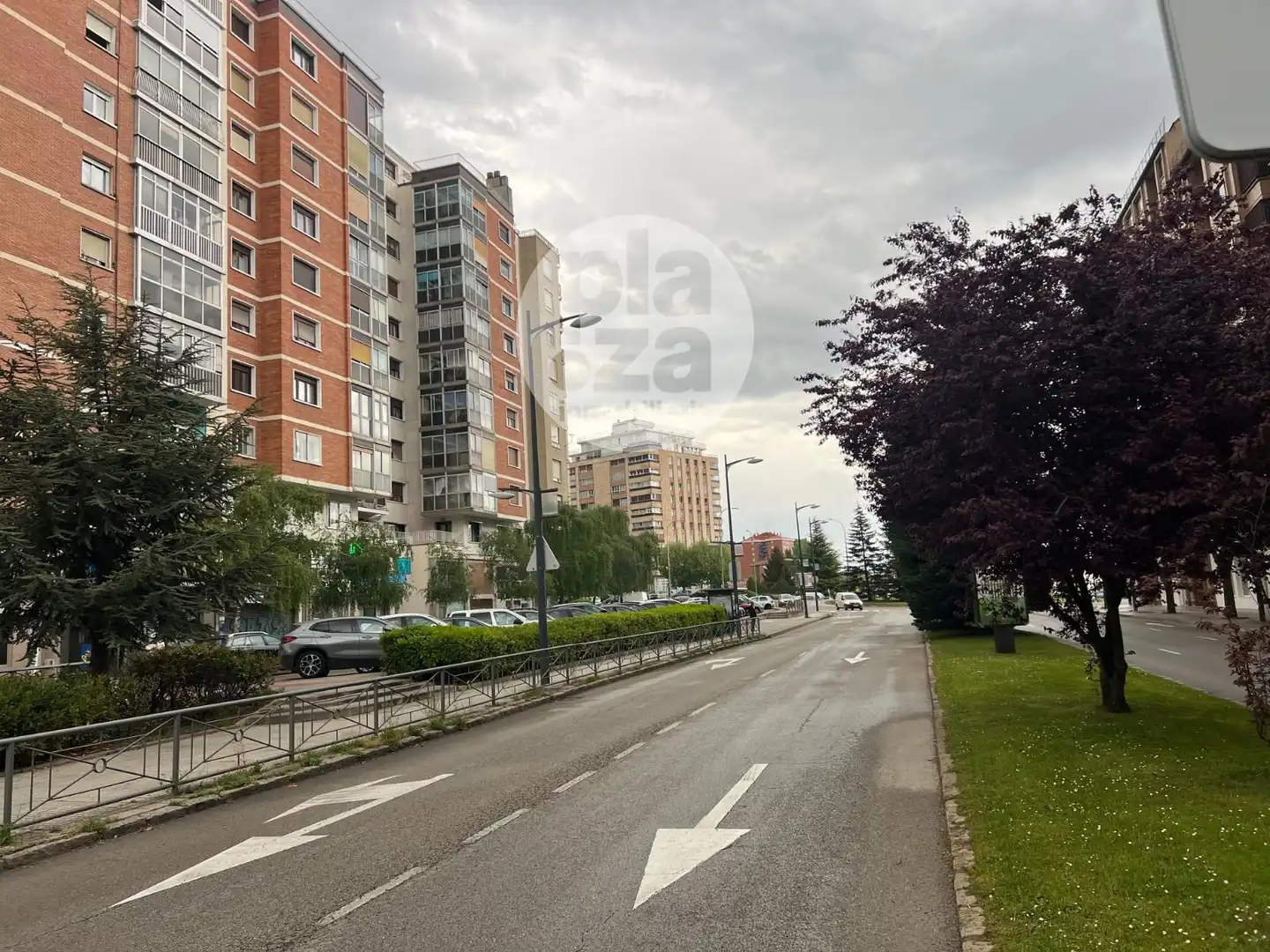 Außenansicht von Wohnung zum Verkauf in Burgos Capital mit Heizung und Terrasse
