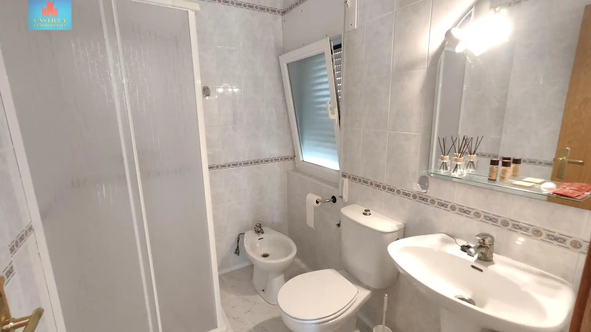 Baño de Finca rústica en venta en Muñopepe con Calefacción, Jardín privado y Trastero