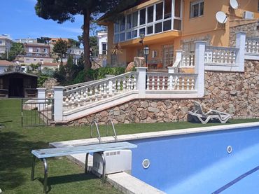Villa avec piscine à vendre à Roca Grossa