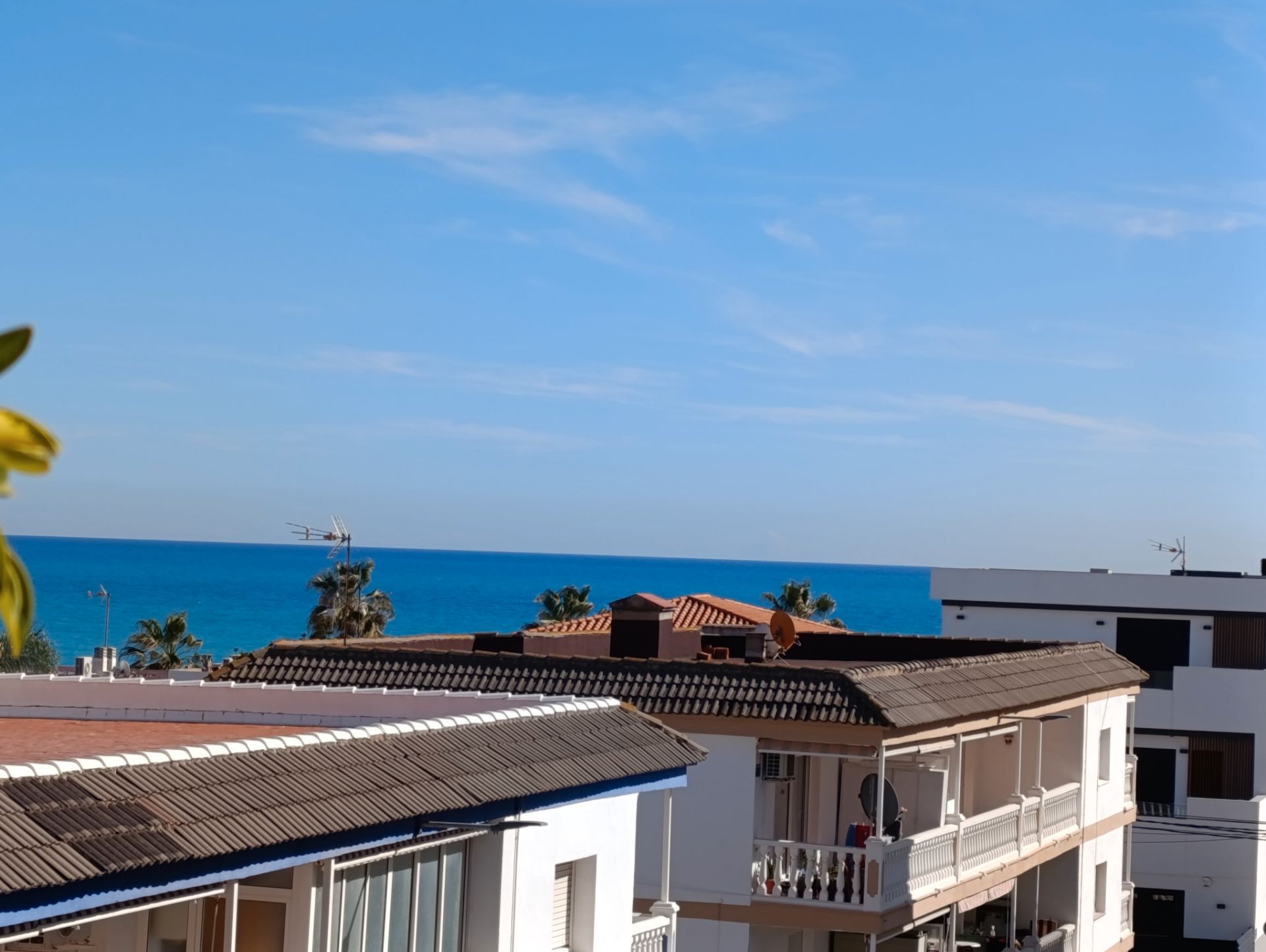 Vista exterior de Dúplex en venda en Moncofa amb Aire condicionat, Terrassa i Traster