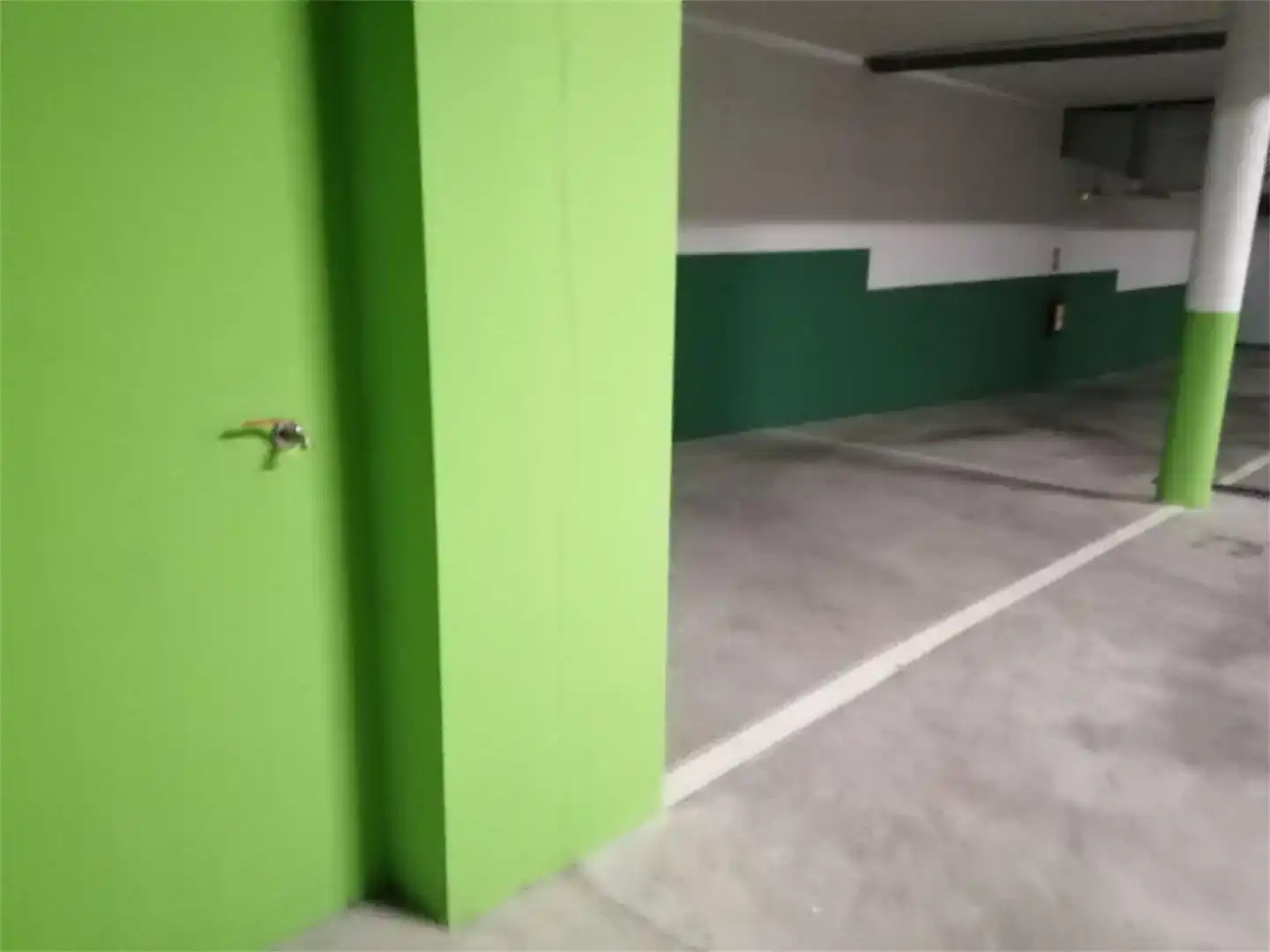 Parking of Garage for rent in Los Arcos - El Viviero