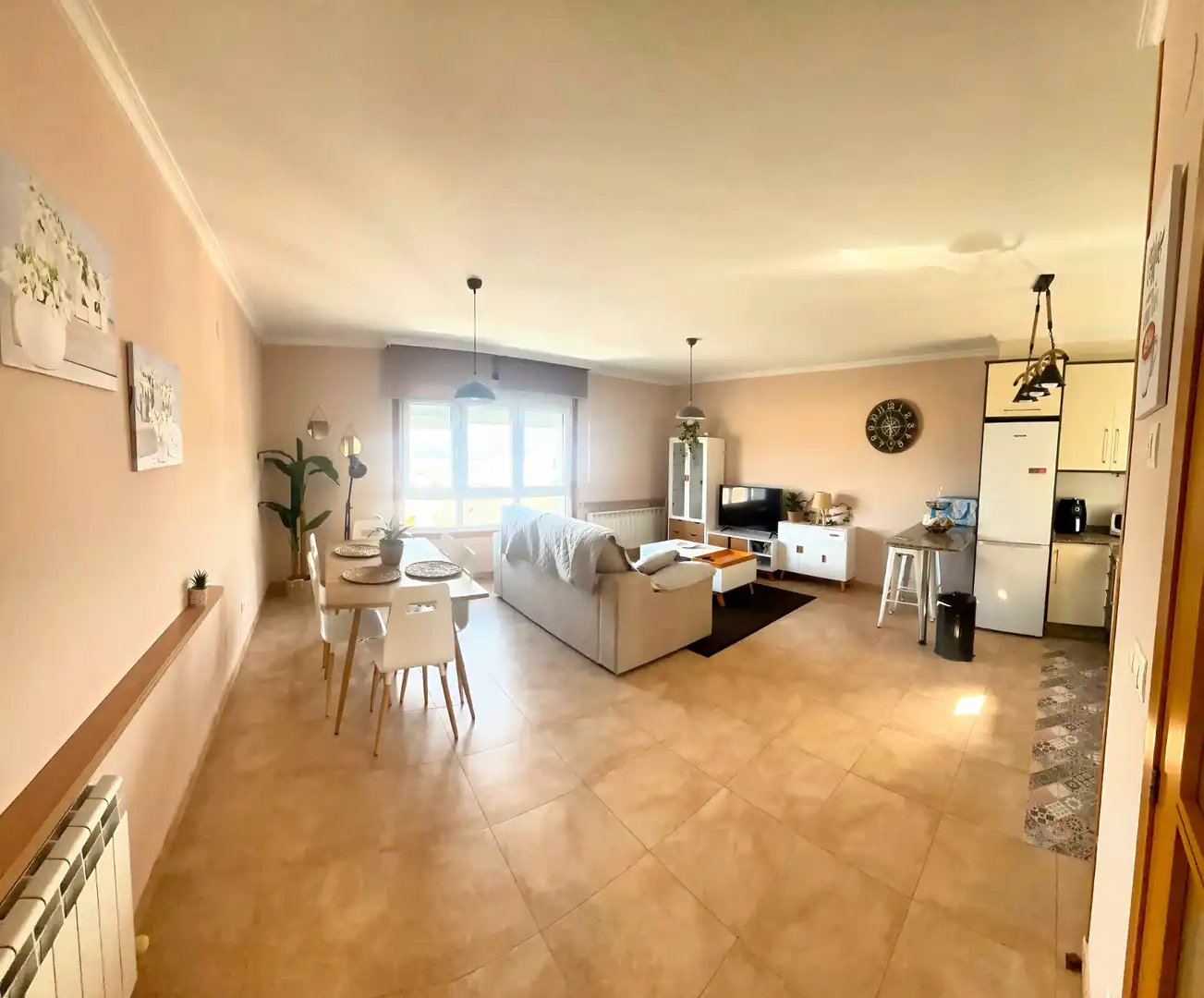 Sala de estar de Piso de alquiler en Foz con Calefacción, Parquet y Amueblado
