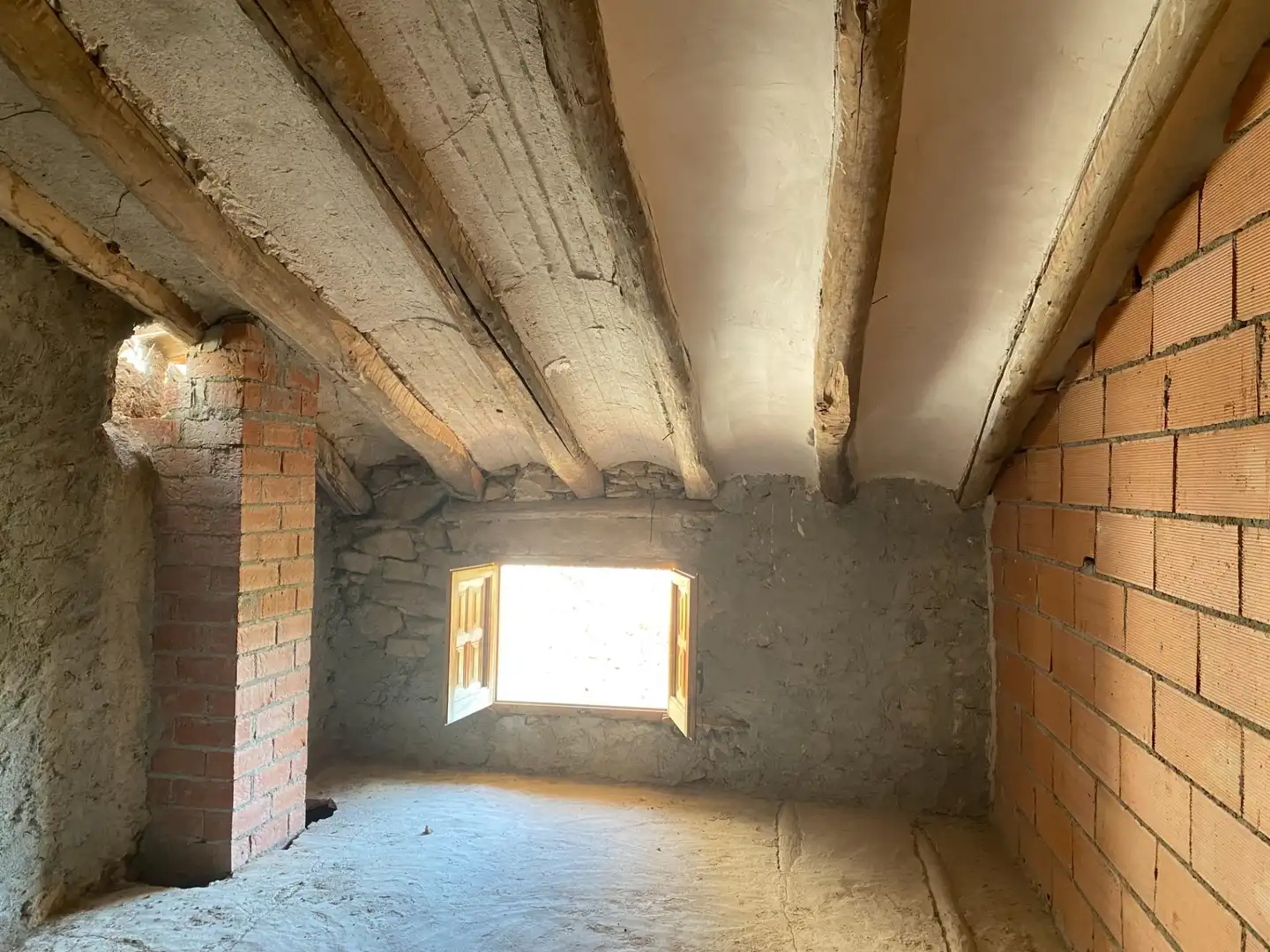 Country homes for sale in Bañón