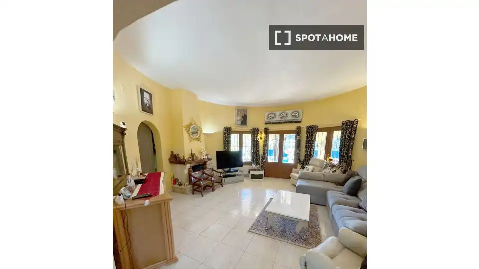 Habitación en Pego