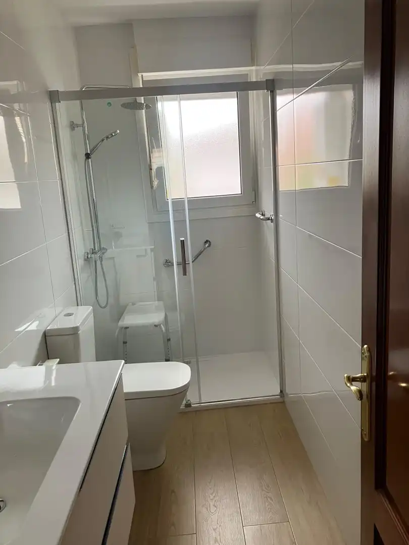 Baño de Piso de alquiler en Urduliz con Trastero y Amueblado