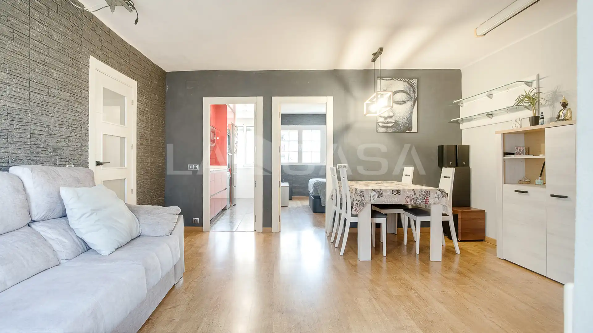 Vista exterior de Piso en venta en  Barcelona Capital con Calefacción