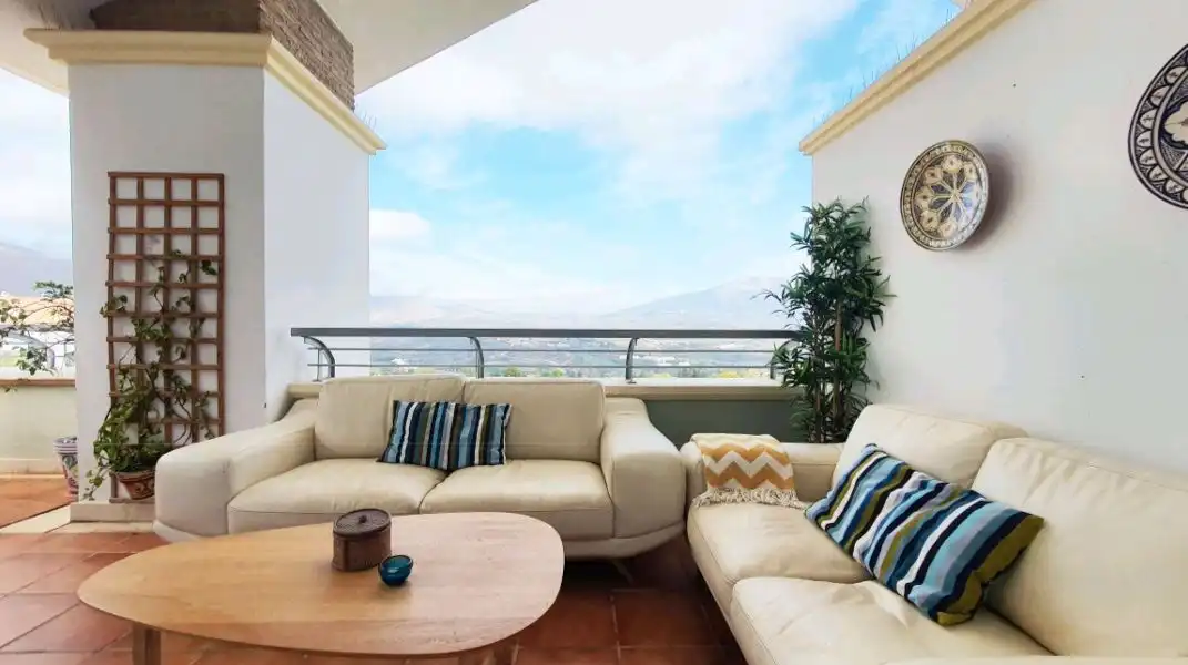 Terrasse von Dachboden zum Verkauf in Mijas mit Terrasse, Abstellraum und Schwimmbad