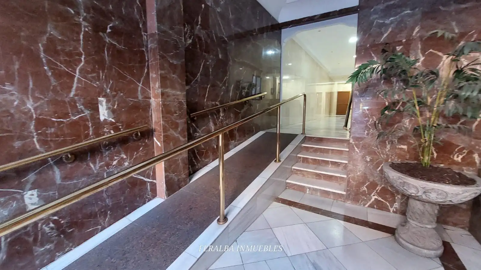 Piso en venta en Madrid con Amueblado