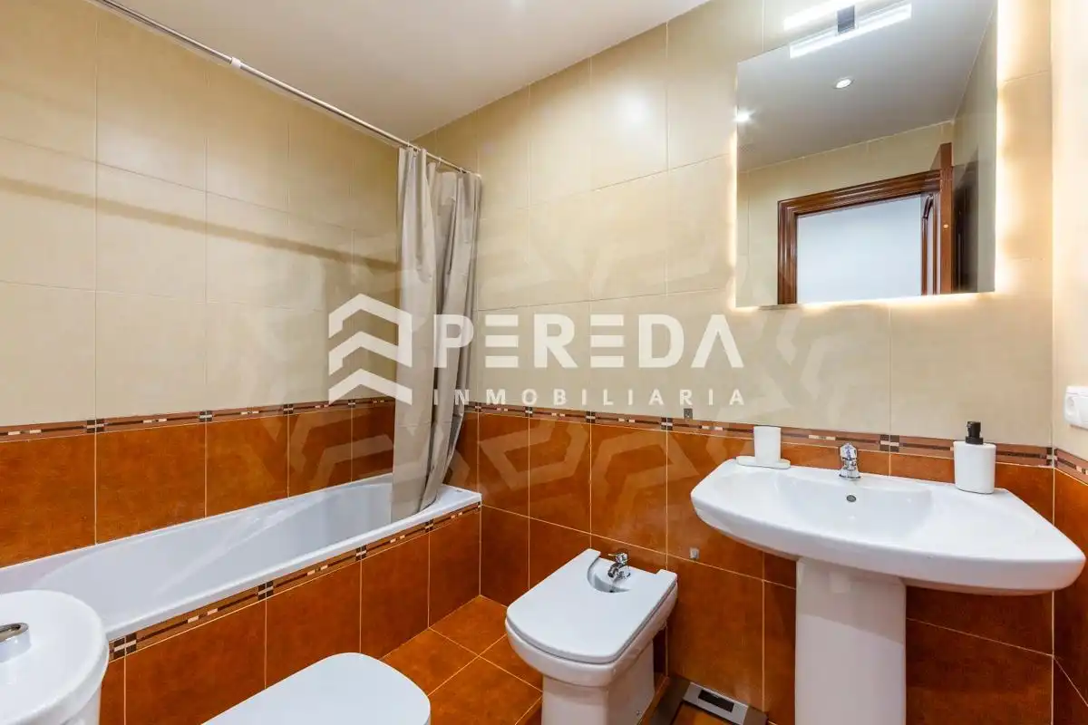Baño de Apartamento en venta en Roquetas de Mar con Aire acondicionado y Terraza