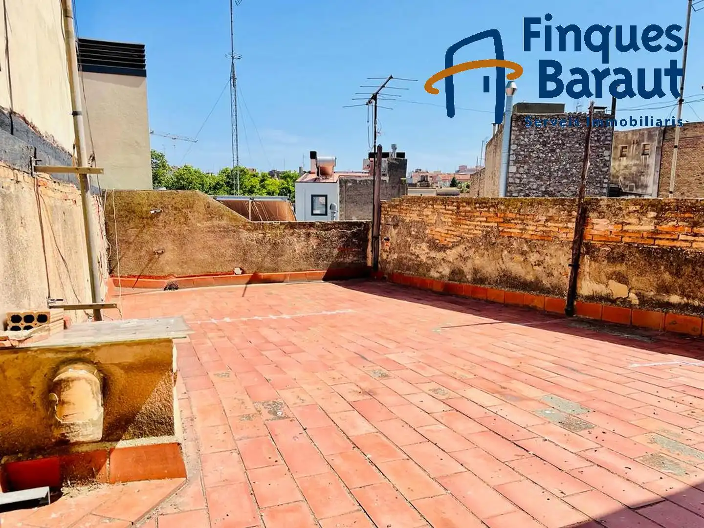 Others for sale in Centre, imagen 4