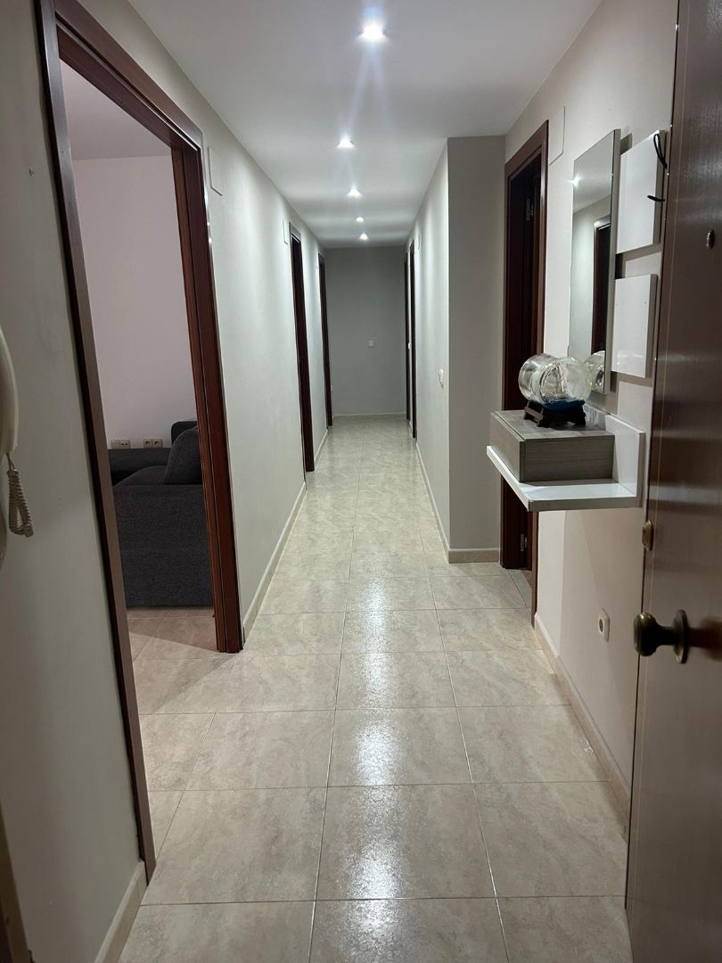Wohnung miete in  Melilla Capital mit Klimaanlage, Möbliert und Waschmaschine