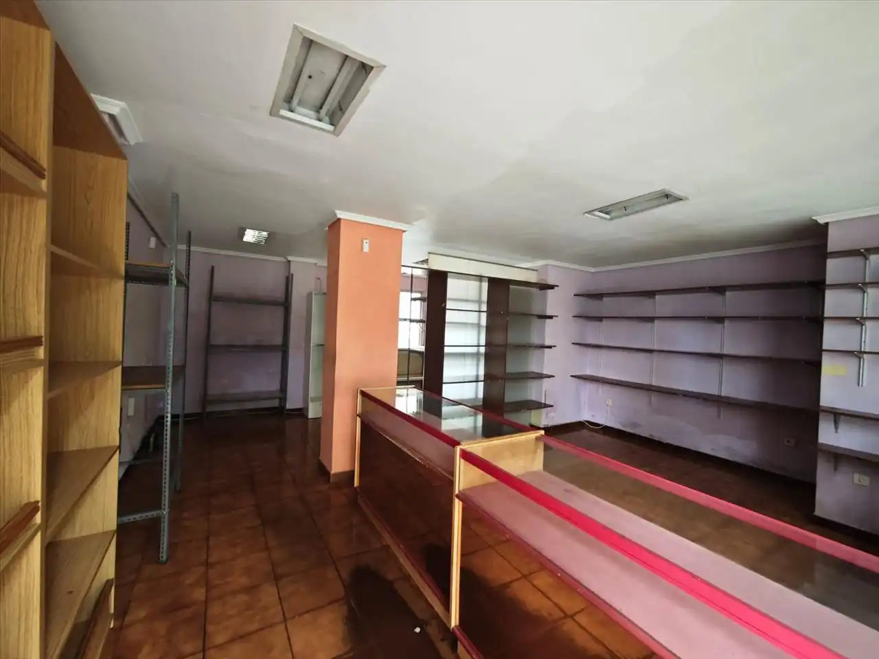 Local comercial en venta en Armada Española, imagen 4