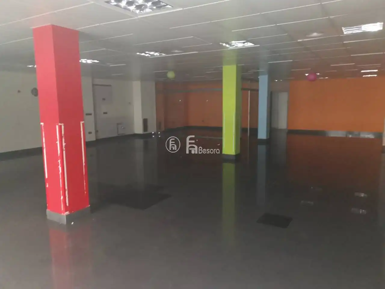 Gewerbefläche zum Verkauf in Calle Manuel de Palacios, imagen 2