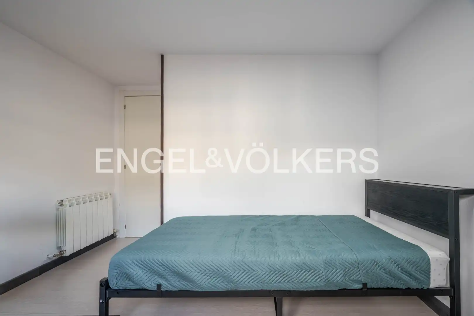 Flat with garden for sale in Zubiaurre Pasealekua, imagen 27